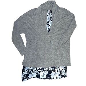 3 Stones 2 Piece Blouse Cardigan Woman’s Small Gray Black White Rose Floral